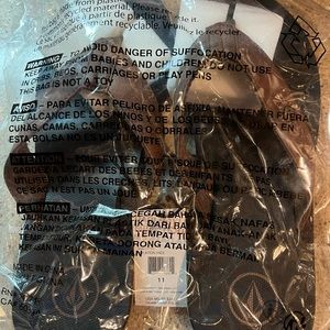 Volcom Mens Brown Flip Flops NWT Size 11